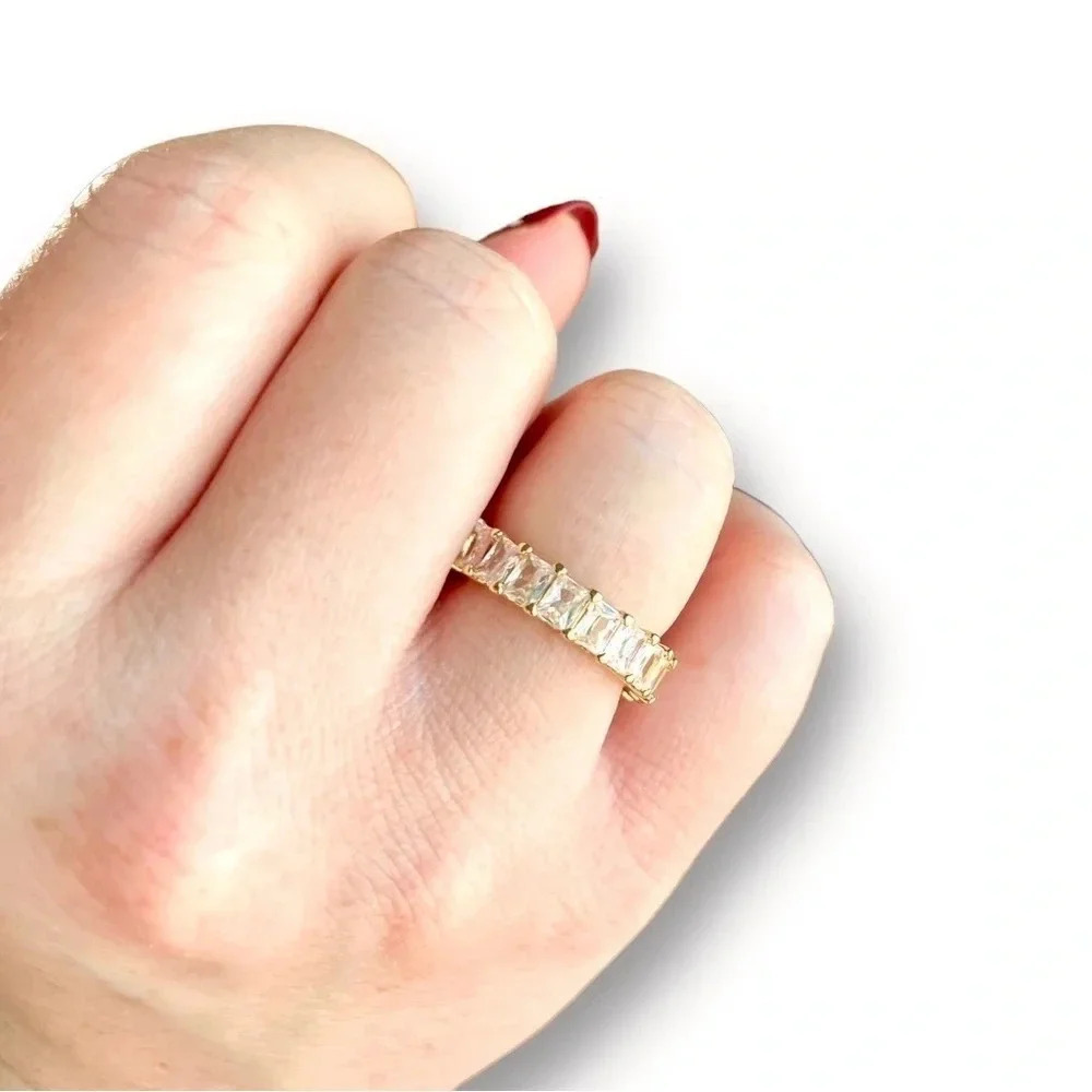 NEW 18K Gold Plated Baguette Eternity Ring SIZE 6 - Picture 5 of 5